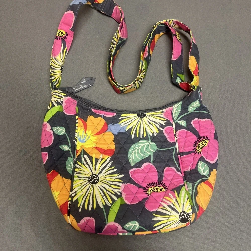 Vera Bradley‎ Jazzy Blooms Crossbody Bag Adjustable Strap Pre-Owned/Mint Cond.